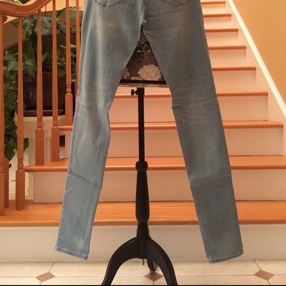 Uniqlo Light Blue Skinny Jeans - Picture 4 of 5